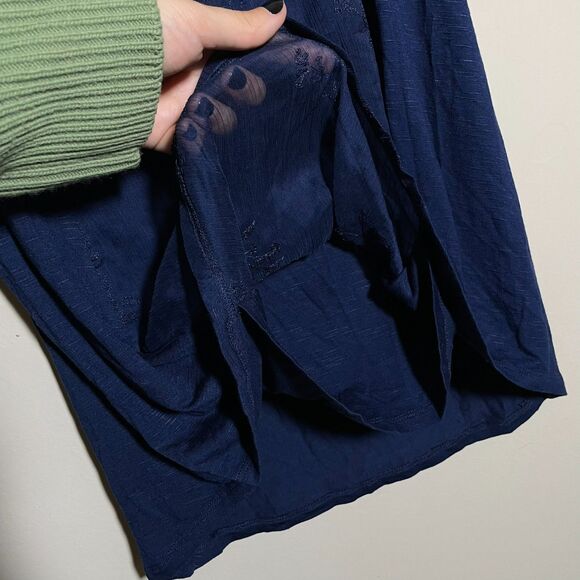 NWT St. John's Bay Navy Blue Embroidered Design Flowy Tank Top Size Small - Picture 6 of 11